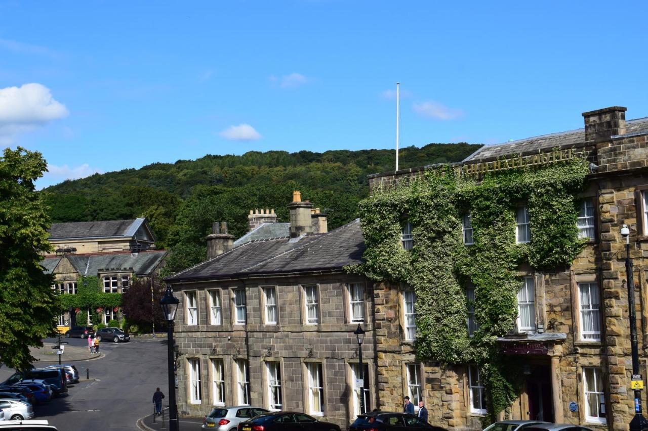 The Buxton Retreat A Luxurious 3-Storey Townhouse With Four Poster Bed And Double Jacuzzi Bath" 외부 사진