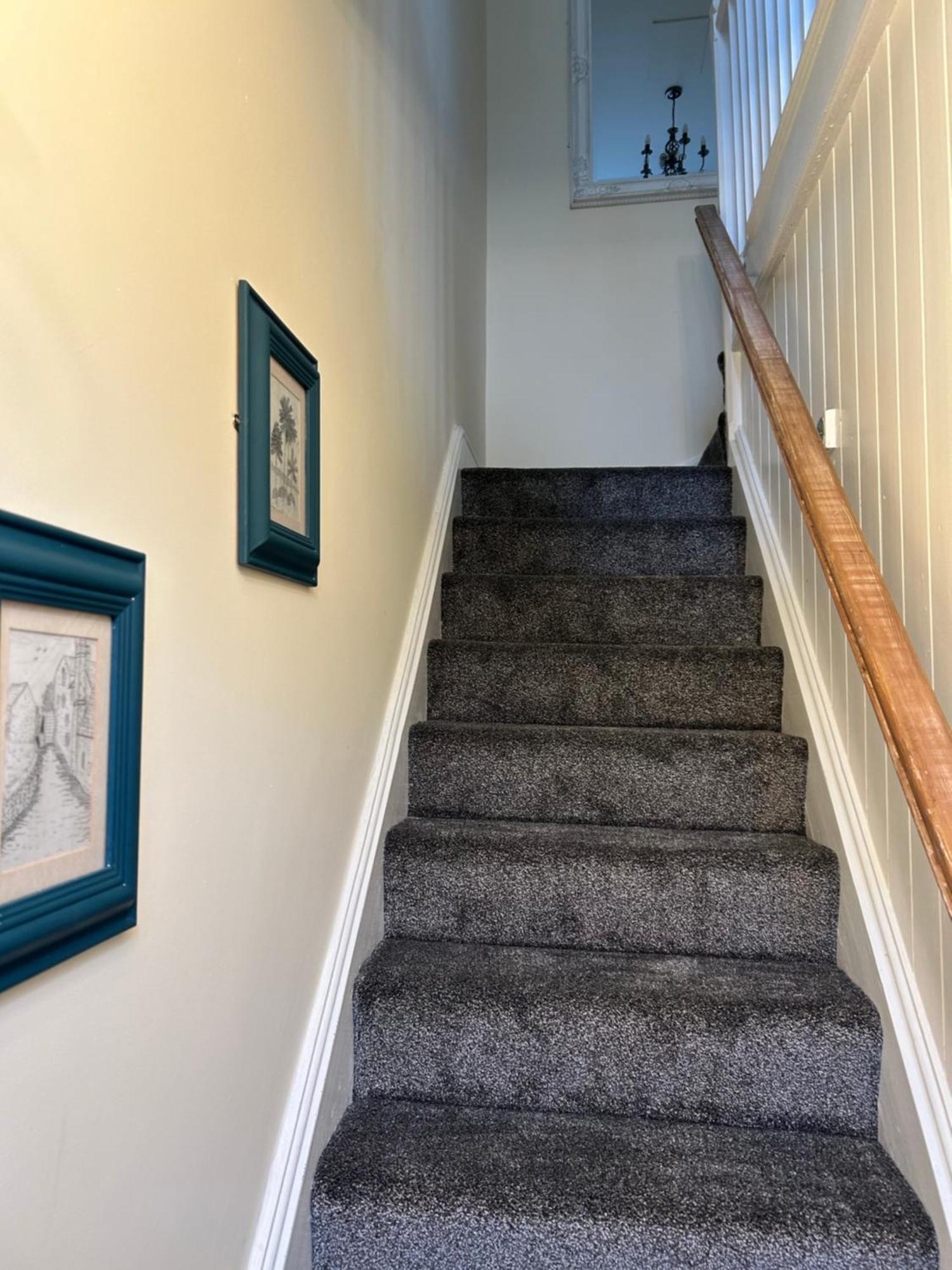 The Buxton Retreat A Luxurious 3-Storey Townhouse With Four Poster Bed And Double Jacuzzi Bath" 외부 사진
